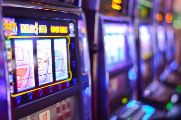 Live chat and multi-table selection Real-time chat and table selection on Asia Gaming at lumbungslot138